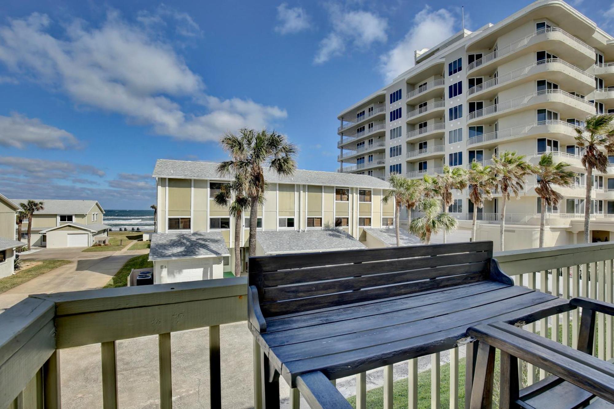 Zen Beach Retreat - Ocean View Townhouse -No Drive Beach New Smyrna Beach Exterior photo